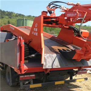 10年扒渣機生產設計經驗-電動隧道爬渣機-曲靖隧道爬渣機